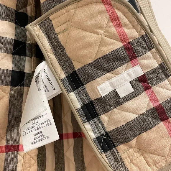 Burberry quilted jacket - Picture 3 of 7